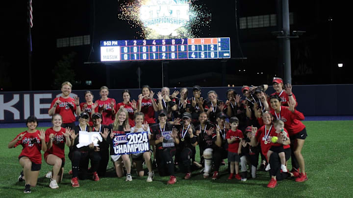 Masuk starts off the 2025 Connecticut softball rankings as the No. 1 team 