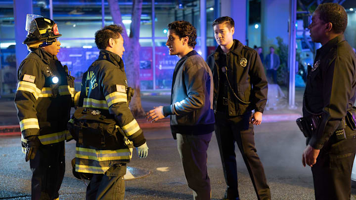 9-1-1 - ÒRock the BoatÓ - The disastrous cruise continues when Bobby and Athena respond to the shipÕs explosion, racing to aid injured passengers. Meanwhile, Hen questions her instincts in a life-taking call and grows concerned about Athena and BobbyÕs whereabouts, airing THURSDAY, MARCH 21 (8:00-9:00 p.m. EDT), on ABC and the next day on Hulu. (Disney/Chris Willard)
AISHA HINDS, KENNETH CHOI, RICARDO CARLOS MARTINEZ, CHRIS WU, HORACE KNIGHT