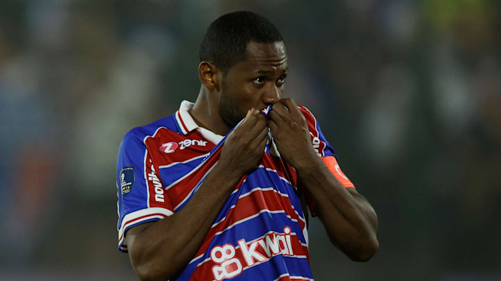 Fortaleza, de Tinga, é favorito contra o rival Ceará