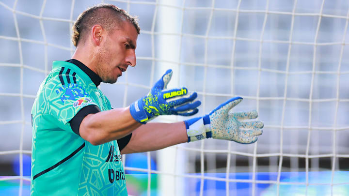 El guardameta argentino Nahuel Guzmán tapó dos ocasiones claras del Pachuca para dejar en ceros su arco. El guardameta argentino Nahuel Guzmán tapó dos ocasiones claras del Pachuca para dejar en ceros su arco.