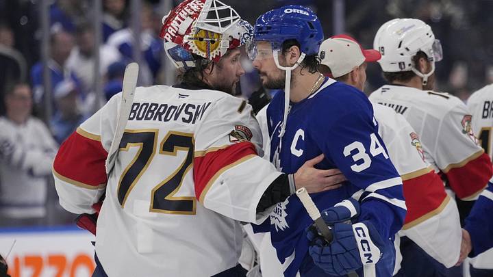 May 18, 2025; Toronto, Ontario, CAN; Toronto Maple Leafs forward Auston Matthews (34) and Florida Panthers goaltender Sergei Bobrovsky (72) shake hands after game seven of the second round of the 2025 Stanley Cup Playoffs at Scotiabank Arena. Mandatory Credit: John E. Sokolowski-Imagn Images May 18, 2025; Toronto, Ontario, CAN; Toronto Maple Leafs forward Auston Matthews (34) and Florida Panthers goaltender Sergei Bobrovsky (72) shake hands after game seven of the second round of the 2025 Stanley Cup Playoffs at Scotiabank Arena. Mandatory Credit: John E. Sokolowski-Imagn Images