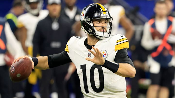Pittsburgh Steelers v Indianapolis Colts