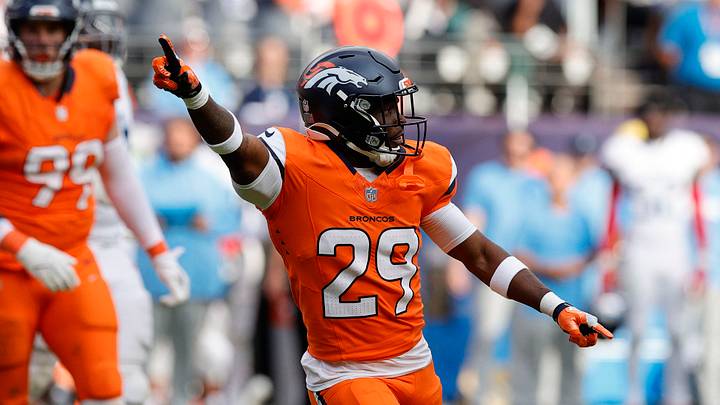 Sep 7, 2025; Denver, Colorado, USA; Denver Broncos cornerback Ja'Quan McMillian (29) reacts against the Tennessee Titans in the second half at Empower Field at Mile High. Mandatory Credit: Isaiah J. Downing-Imagn Images Sep 7, 2025; Denver, Colorado, USA; Denver Broncos cornerback Ja'Quan McMillian (29) reacts against the Tennessee Titans in the second half at Empower Field at Mile High. Mandatory Credit: Isaiah J. Downing-Imagn Images