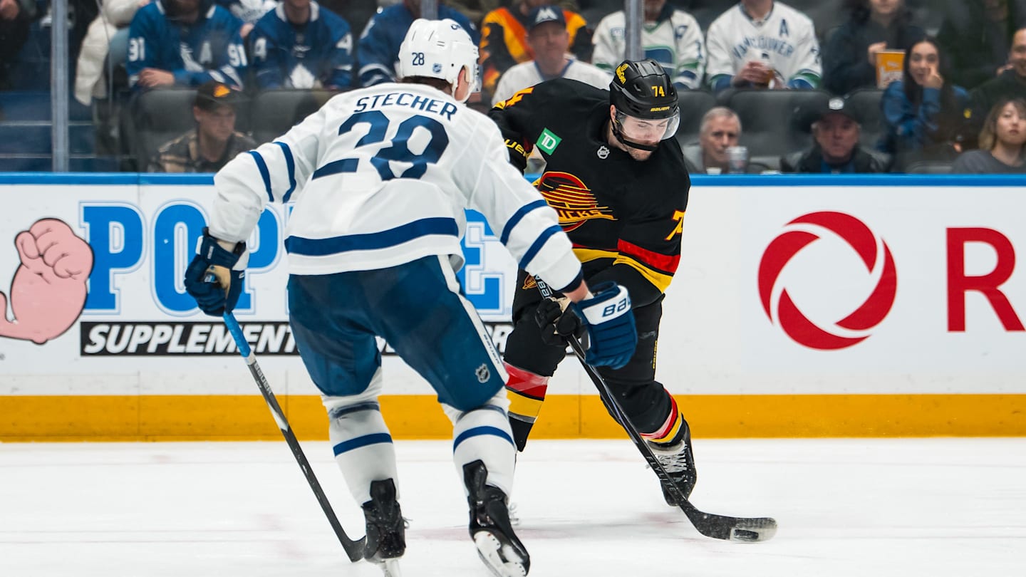 Maple Leafs' smartest deadline move can be re-signing this defenceman