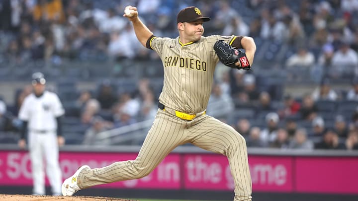 May 6, 2025; Bronx, New York, USA;  San Diego Padres starting pitcher Michael King (34) pitches in the first inning against the New York Yankees at Yankee Stadium. Mandatory Credit: Wendell Cruz-Imagn Images