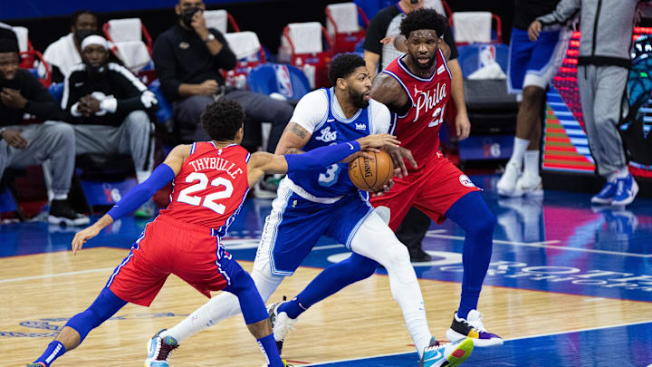 Lakers y 76ers chocan este jueves en la NBA