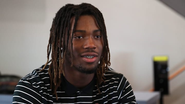 Oklahoma defensive back Makari Vickers