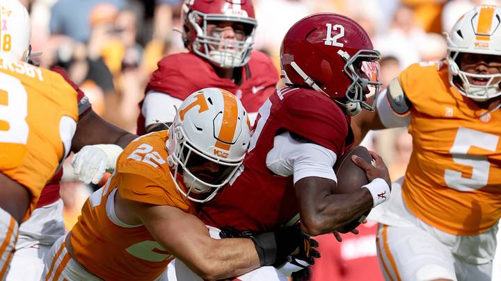 Oct 17, 2026; Knoxville, Tennessee, USA; Tennessee Volunteers linebacker Jeremiah Telander (22) sacks Alabama Crimson Tide quarterback Keelon Russell (12) during the first half at Neyland Stadium. Mandatory Credit: Randy Sartin-Imagn Images Oct 17, 2026; Knoxville, Tennessee, USA; Tennessee Volunteers linebacker Jeremiah Telander (22) sacks Alabama Crimson Tide quarterback Keelon Russell (12) during the first half at Neyland Stadium. Mandatory Credit: Randy Sartin-Imagn Images