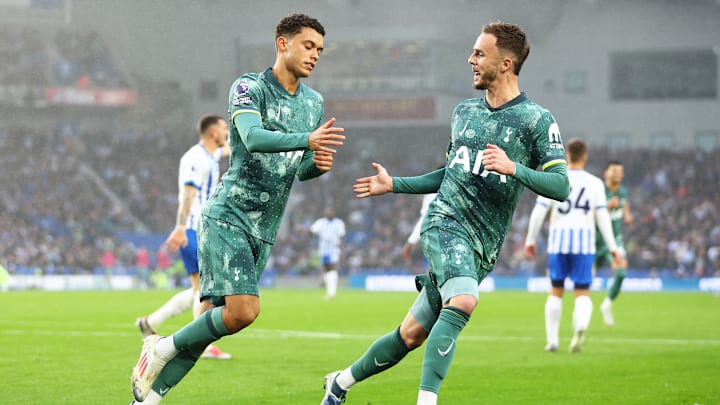 Brighton & Hove Albion FC v Tottenham Hotspur FC - Premier League