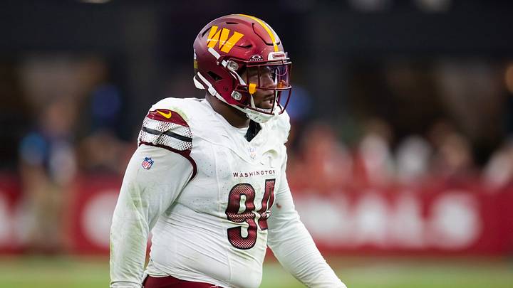 Sep 29, 2024; Glendale, Arizona, USA; Washington Commanders defensive tackle Daron Payne (94) against the Arizona Cardinals at State Farm Stadium. Mandatory Credit: Mark J. Rebilas-Imagn Images