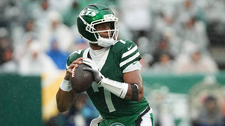 New York Jets quarterback Geno Smith New York Jets quarterback Geno Smith