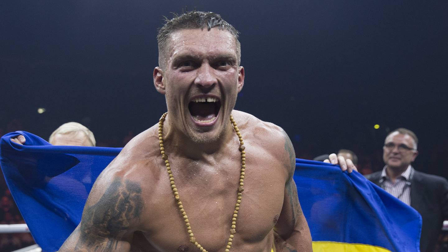 Glory in Giza Results: Oleksandr Usyk Controversially Stops Rico Verhoeven