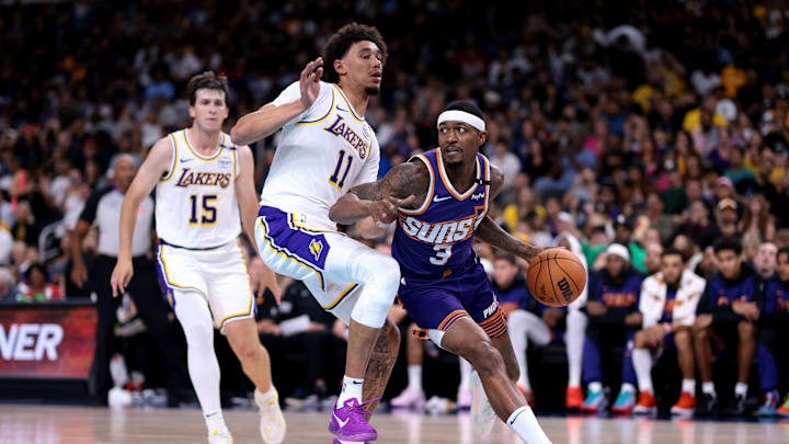 Phoenix Suns v Los Angeles Lakers