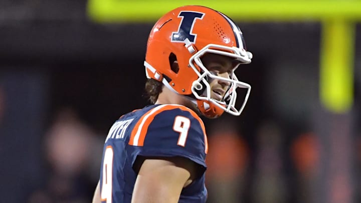 Aug 29, 2025; Champaign, Illinois, USA;  Illinois Fighting Illini quarterback Luke Altmyer (9) during an NCAA game against the Western Illinois Leathernecks at Memorial Stadium. Mandatory Credit: Ron Johnson-Imagn Imageses