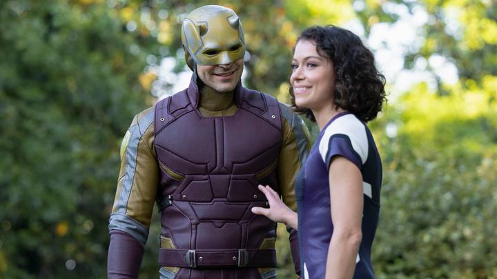 (L-R): Charlie Cox as Daredevil/Matt Murdock and Tatiana Maslany as She-Hulk/Jennifer "Jen" Walters in Marvel Studios' She-Hulk: Attorney At Law, exclusively on Disney+ (L-R): Charlie Cox as Daredevil/Matt Murdock and Tatiana Maslany as She-Hulk/Jennifer "Jen" Walters in Marvel Studios' She-Hulk: Attorney At Law, exclusively on Disney+