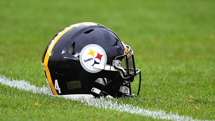 Pittsburgh Steelers helmet