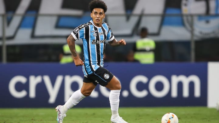 Du Queiroz disputou 28 partidas em 2024