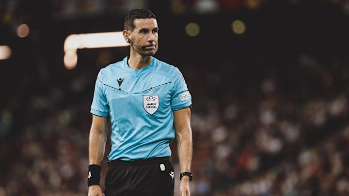 Referee Antonio Nobre during the UEFA Champions League qualification match between FC Red Bull Salzburg and FC Twente. 
