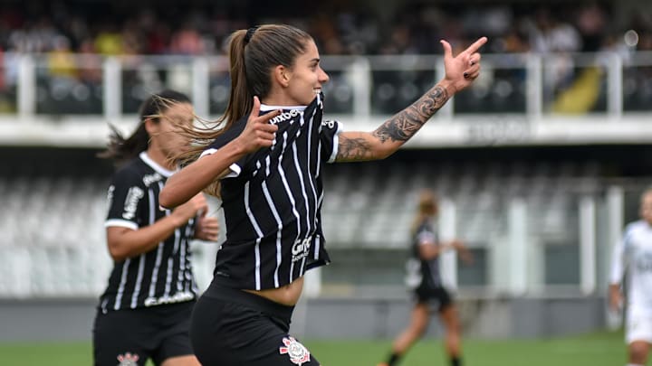  Jhennifer foi o nome do triunfo do Corinthians na Vila Belmiro