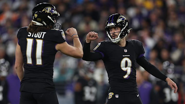 Pittsburgh Steelers v Baltimore Ravens