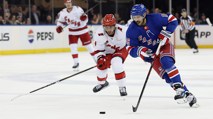 Carolina Hurricanes v New York Rangers