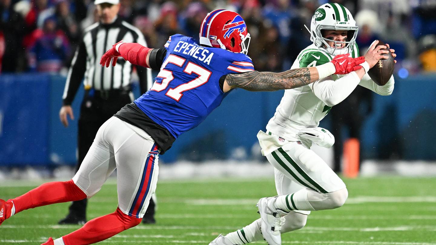 Bears Reported Free Agent Target Would be the Perfect Addition to Ailing Pass-Rush
