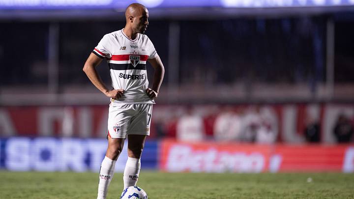 Lucas deve ser titular no Choque-Rei Lucas deve ser titular no Choque-Rei