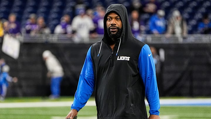 Detroit Lions defensive end Za'Darius Smith (99) warms up before the game between Detroit Lions and Minnesota Vikings at Ford Field in Detroit on Sunday, Jan. 5, 2025.