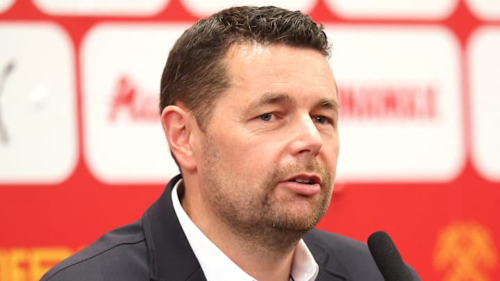 Le maillot third du RC Lens vient tout juste d'être dévoilé.