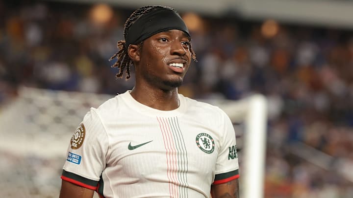 Noni Madueke is edging closer to Arsenal.