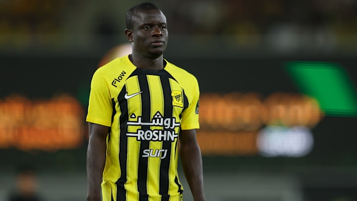 Ngolo Kanté est sur les tablettes d'un cador espagnol et anglais.