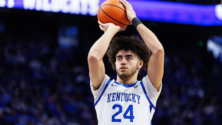 Feb 4, 2026; Lexington, Kentucky, USA; Kentucky Wildcats center Malachi Moreno (24) shoots a free throw during the second half against the Oklahoma Sooners at Rupp Arena at Central Bank Center. Mandatory Credit: Jordan Prather-Imagn Images Feb 4, 2026; Lexington, Kentucky, USA; Kentucky Wildcats center Malachi Moreno (24) shoots a free throw during the second half against the Oklahoma Sooners at Rupp Arena at Central Bank Center. Mandatory Credit: Jordan Prather-Imagn Images