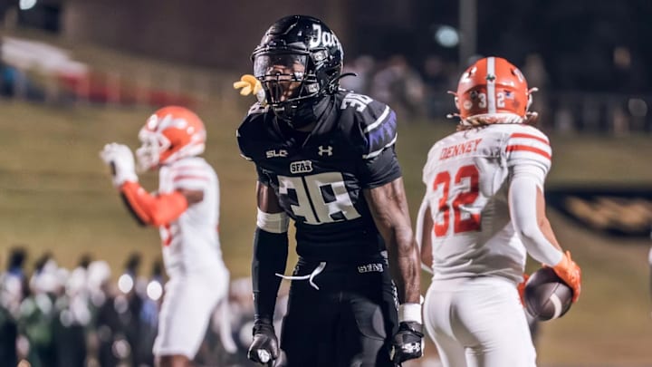 Stephen F. Austin defenisve back Kameron Reddic