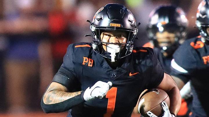 Massillon's Savior Owens races down field on his way to a touchdown against St. Edward, Friday, Sept. 19, 2025, at Paul Brown Tiger Stadium.