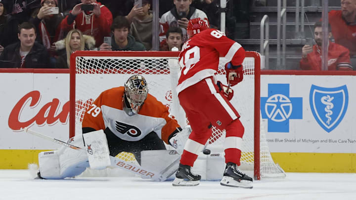 Detroit Red Wings right wing Patrick Kane (88) scores the game-winner in the shootout. 