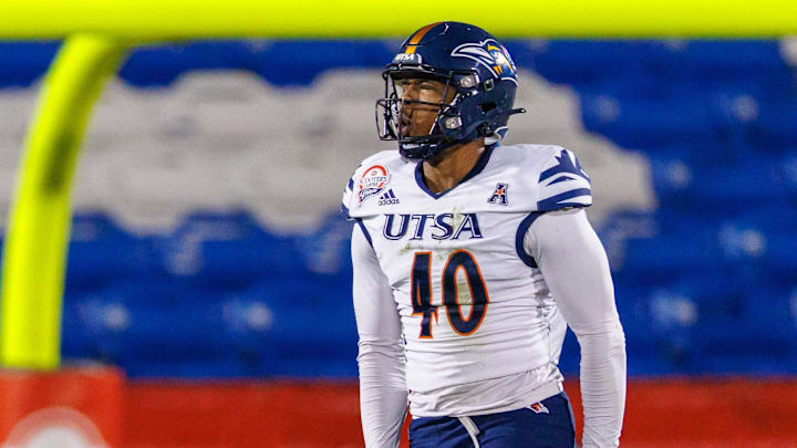 Dec 19, 2023; Frisco, TX, USA; UTSA Roadrunners linebacker Jimmori Robinson (40) celebrates after a sack against the Marshall Thundering Herd during the first quarter at Toyota Stadium. Mandatory Credit: Andrew Dieb-Imagn Images