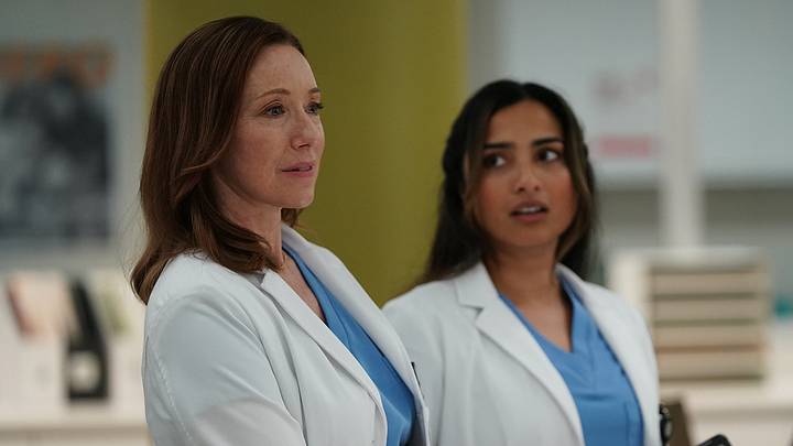 DOC: L-R: Molly Parker and Anya Banerjee in the “Wherefore Art Thou” Season Premiere episode of DOC airing Tuesday, Sept. 22 (8:00-9:00 PM ET/PT) on FOX. DOC: L-R: Molly Parker and Anya Banerjee in the “Wherefore Art Thou” Season Premiere episode of DOC airing Tuesday, Sept. 22 (8:00-9:00 PM ET/PT) on FOX.