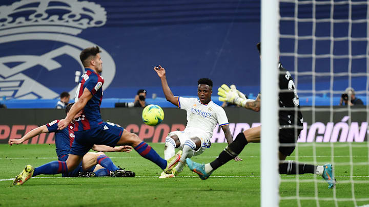 Real Madrid CF v Levante UD - La Liga Santander Real Madrid CF v Levante UD - La Liga Santander