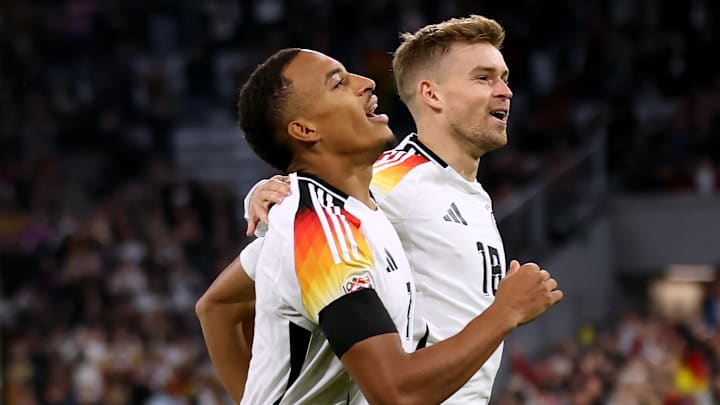 Jamie Leweling und Maximilian Mittelstadt mussten in Leverkusen ausgewechselt werden