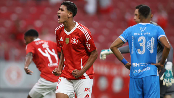 Internacional também escalou jovens no 1º jogo do ano Internacional também escalou jovens no 1º jogo do ano