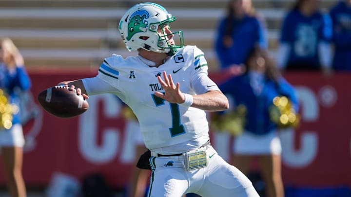 Nov 5, 2022; Tulsa, Oklahoma, USA;  Tulane Green Wave quarterback Michael Pratt (7) gets ready to