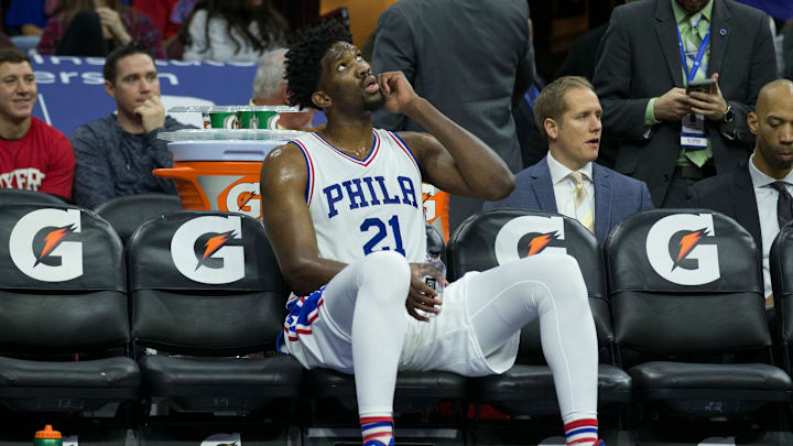 Joel Embiid no jugará en el inicio de la serie ante el Heat