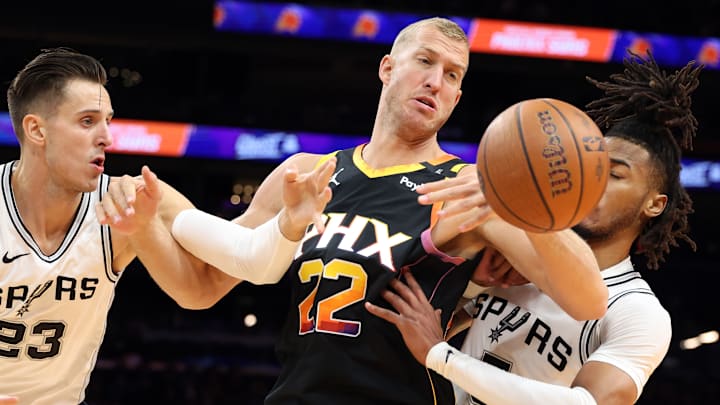 San Antonio Spurs v Phoenix Suns - Emirates NBA Cup