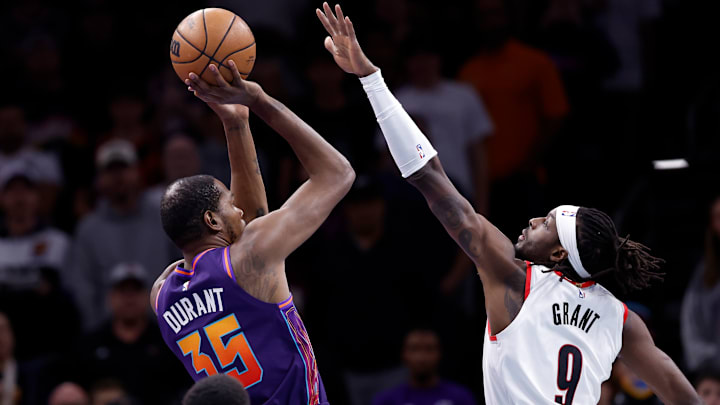 Portland Trail Blazers v Phoenix Suns