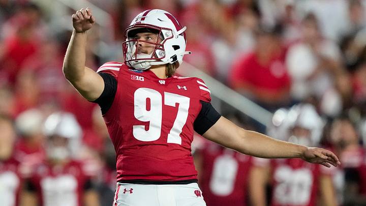 Wisconsin Badgers kicker Gavin Lahm. Wisconsin Badgers kicker Gavin Lahm.