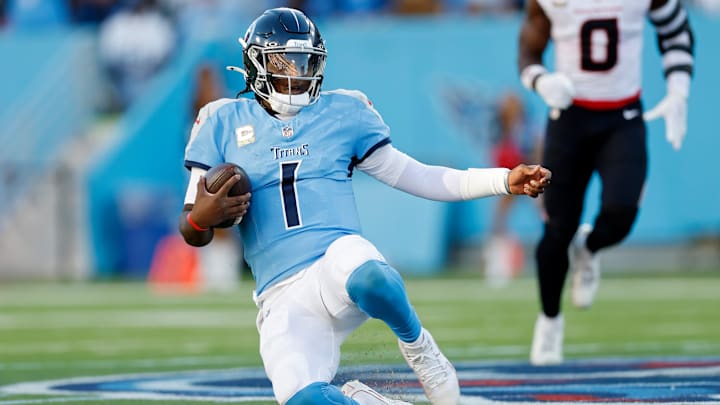 Houston Texans v Tennessee Titans - NFL 2025