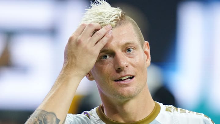 Toni Kroos est retraité du foot.