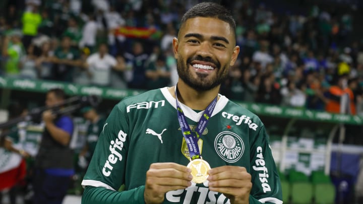 Meia Bruno Tabata foi anunciado pelo Colorado