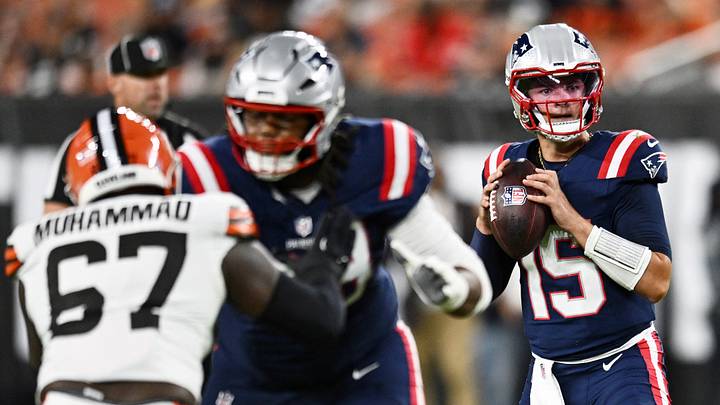 Aug 27, 2026; Cleveland, Ohio, USA;  New England Patriots quarterback Behren Morton (15) surveys the field against the Cleveland Browns during the first half at Huntington Bank Field.  Mandatory Credit: Ken Blaze-Imagn Images
