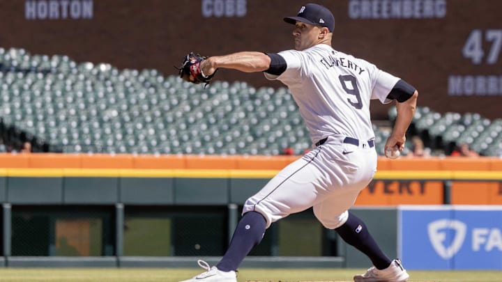 Detroit Tigers starting pitcher Jack Flaherty (9) delivers against the St. Louis Cardinals. 
